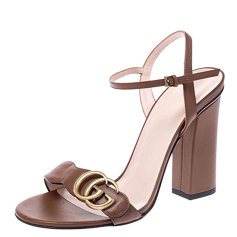 gucci gg block heel sandals brown